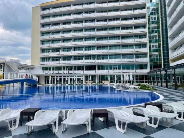 Двустаен апартамент в к.к. Слънчев бряг - 98 кв.м за 677 €/кв.м - Снимка #1