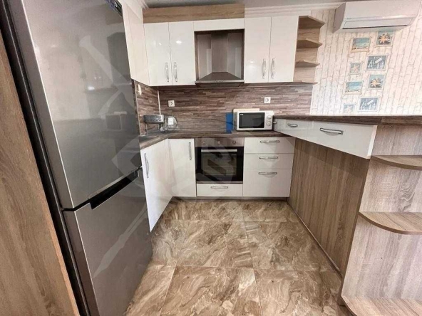 Дава се под наем Двустаен апартамент в Бургас, Сарафово - 65 кв.м за 216.75 € - Снимка #1