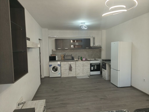 Дава се под наем Двустаен апартамент в Пловдив, Прослав - 70 кв.м за 438.6 € - Снимка #1