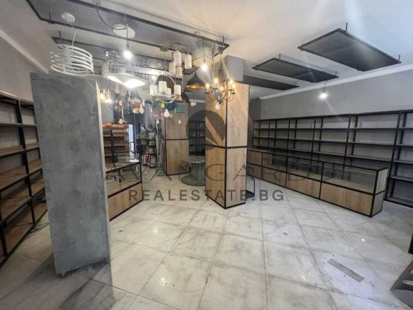Магазин в Пловдив, Кючук Париж - 187 кв.м за 893 €/кв.м - Снимка #1