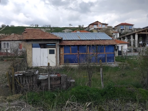 Къща в с. Подгорица, Област Търговище - 60 кв.м за 98 €/кв.м - Снимка #1