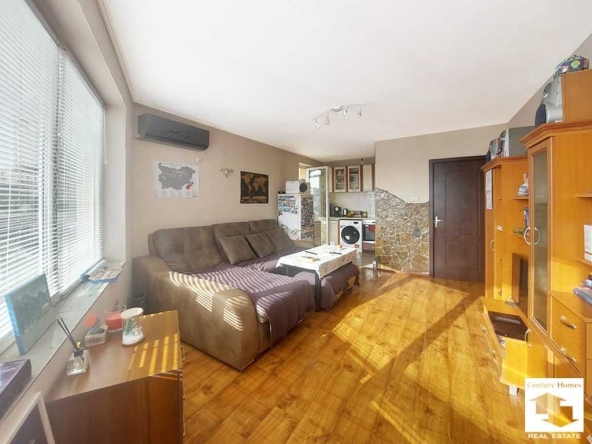 Двустаен апартамент в Велико Търново, Колю Фичето - 63 кв.м за 1085 €/кв.м - Снимка #1