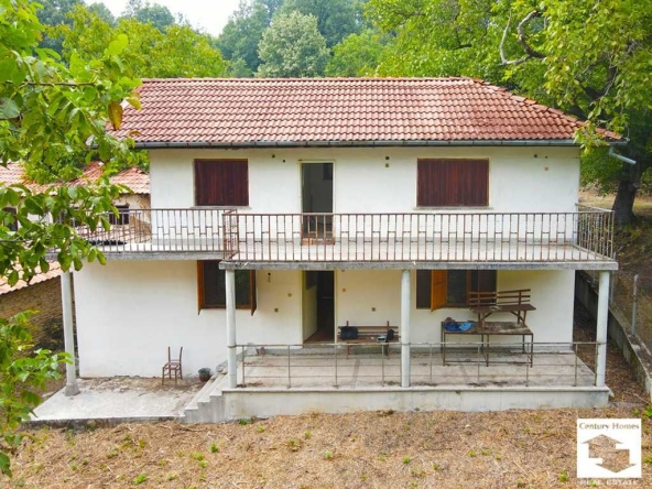 Къща в с. Добрените, Област Габрово - 184 кв.м за 184 €/кв.м - Снимка #1