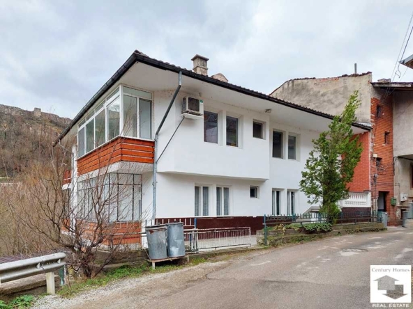 Четиристаен апартамент в Велико Търново, Асенов - 90 кв.м за 566 €/кв.м - Снимка #1