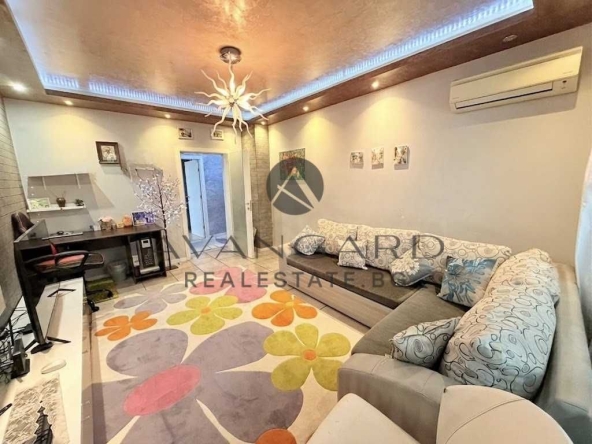 Двустаен апартамент в Пловдив, Кършияка - 60 кв.м за 1114 €/кв.м - Снимка #1