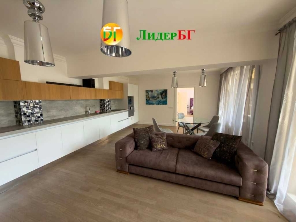 Тристаен апартамент в к.к. Златни пясъци - 159 кв.м за 1043 €/кв.м - Снимка #1