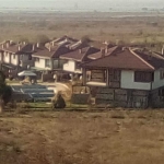 Дава се под наем Къща в с. Кошарица, Област Бургас - 138 кв.м за 1495.83 € - Снимка #1
