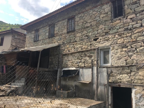 Къща в с. Ненково, Област Кърджали - 76 кв.м за 168 €/кв.м - Снимка #1