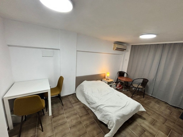 Дава се под наем Едностаен апартамент в Варна, Левски - 24 кв.м за 289.17 € - Снимка #1