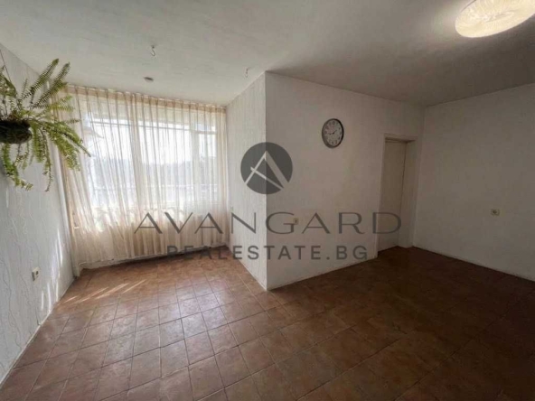 Тристаен апартамент в Пловдив, Тракия - 75 кв.м за 1054 €/кв.м - Снимка #1