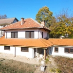 Къща в с. Костенковци, Област Габрово - 240 кв.м за 202 €/кв.м - Снимка #1