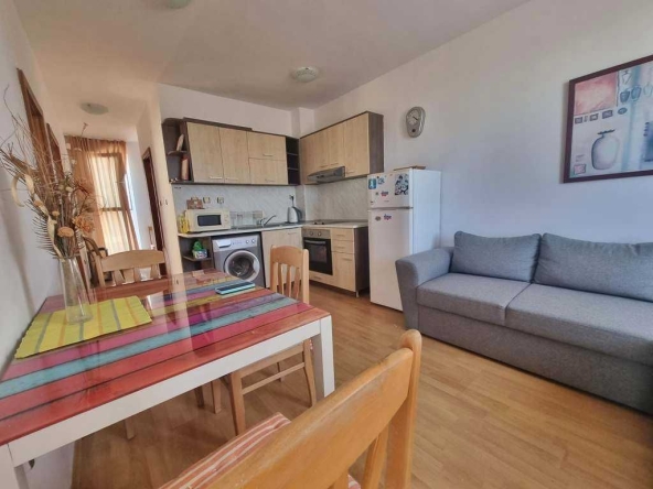 Тристаен апартамент в к.к. Слънчев бряг - 75 кв.м за 867 €/кв.м - Снимка #1