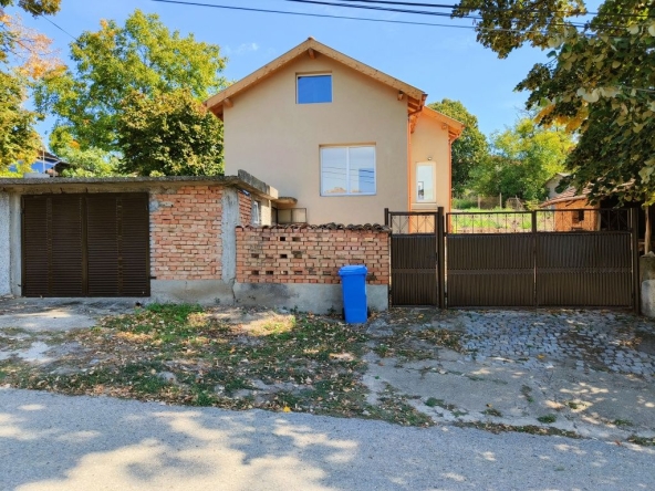 Къща в с. Тръстеник, Област Русе - 103 кв.м за 678 €/кв.м - Снимка #1