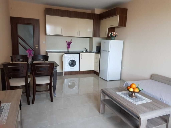 Дава се под наем Двустаен апартамент в Пловдив, Тракия - 45 кв.м за 200 € - Снимка #1