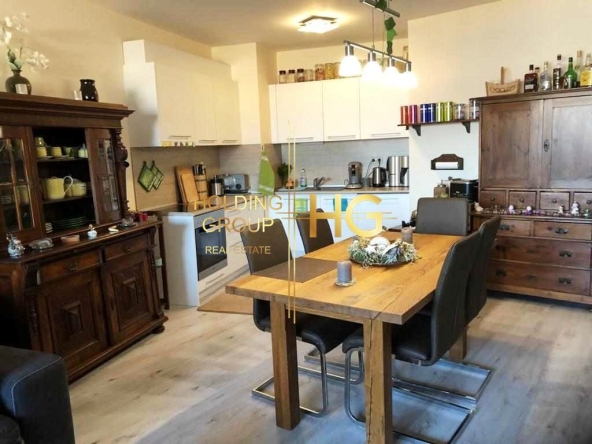 Тристаен апартамент в Варна, Аспарухово - 123 кв.м за 1366 €/кв.м - Снимка #1