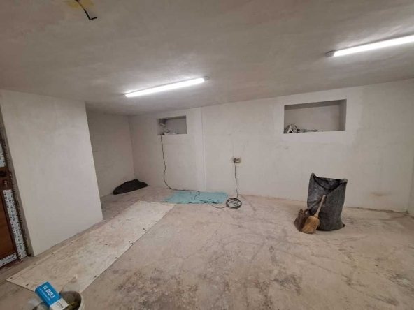 Дава се под наем Офис в София, Център - 55 кв.м за 346.8 € - Снимка #1