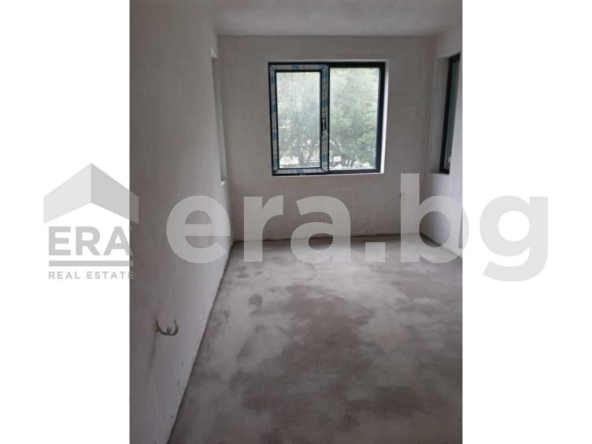 Тристаен апартамент в Варна, Център - 77 кв.м за 1800 €/кв.м - Снимка #1