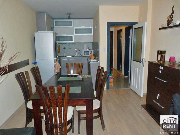 Дава се под наем Двустаен апартамент в Велико Търново, Център - 70 кв.м за 335 € - Снимка #1