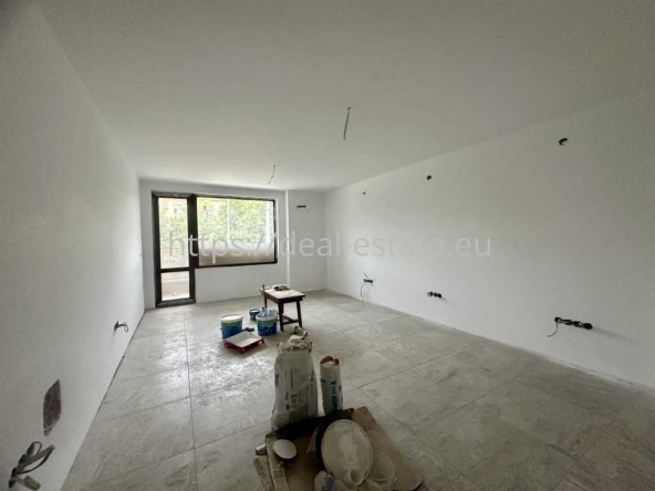 Тристаен апартамент в Благоевград, Широк център - 92 кв.м за 1033 €/кв.м - Снимка #1