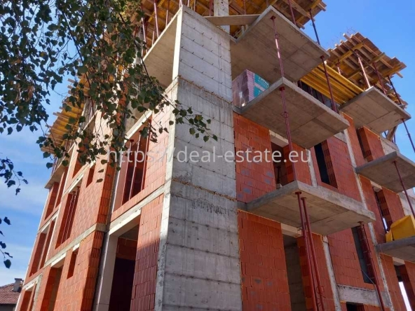 Тристаен апартамент в Благоевград, Широк център - 105 кв.м за 953 €/кв.м - Снимка #1