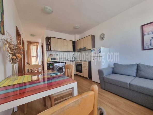 Тристаен апартамент в к.к. Слънчев бряг - 75 кв.м за 800 €/кв.м - Снимка #1