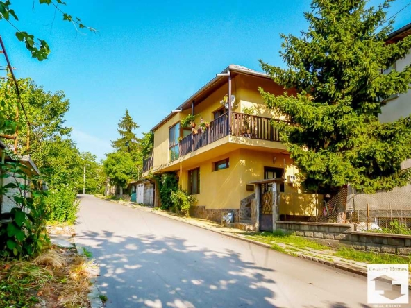 Къща в Горна Оряховица - 184 кв.м за 1414 €/кв.м - Снимка #1