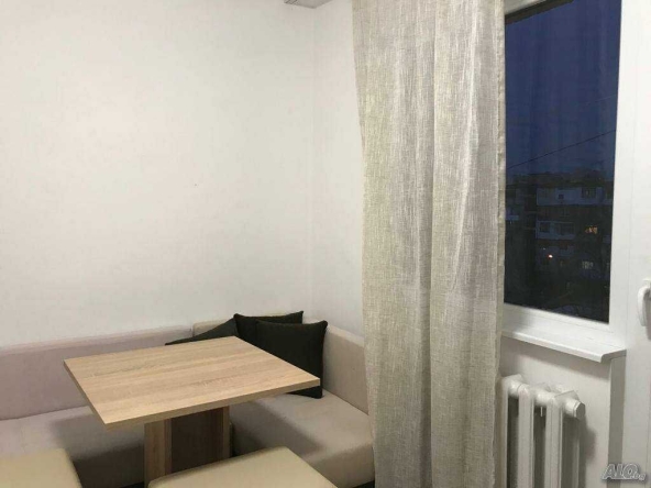 Дава се под наем Двустаен апартамент в Бургас, Център - 60 кв.м за 663 € - Снимка #1