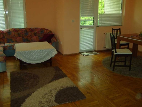 Дава се под наем Двустаен апартамент в София, Лозенец - 80 кв.м за 459 € - Снимка #1