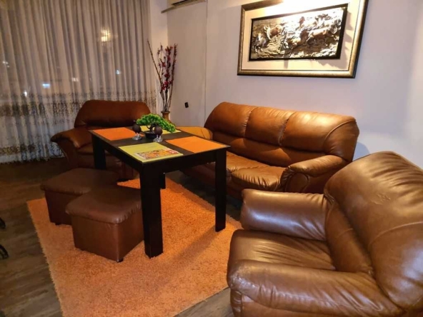 Двустаен апартамент в Благоевград, Еленово 1 - 70 кв.м за 858 €/кв.м - Снимка #1