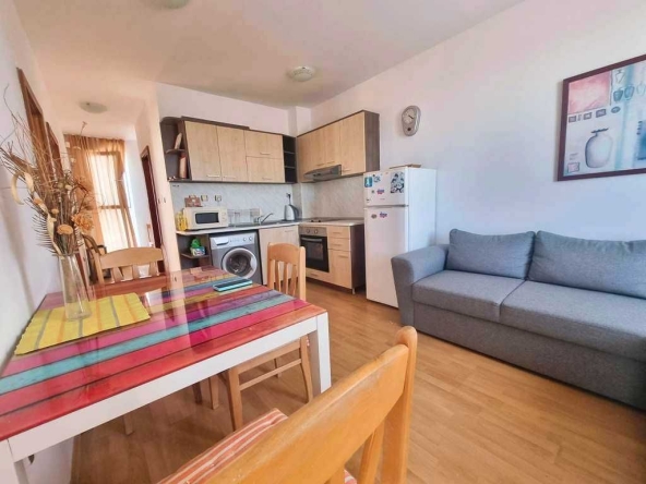 Тристаен апартамент в к.к. Слънчев бряг - 75 кв.м за 746 €/кв.м - Снимка #1