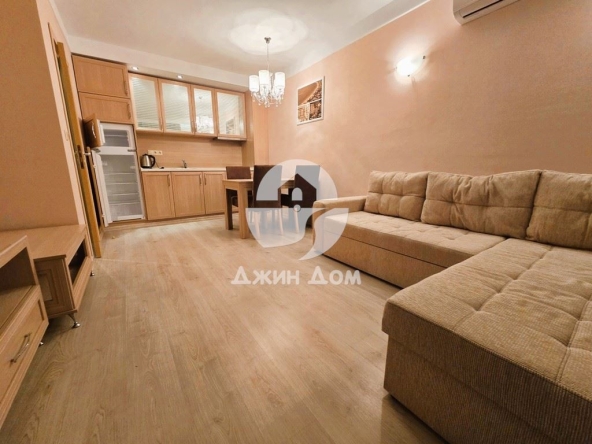 Двустаен апартамент в к.к. Слънчев бряг - 73 кв.м за 1535 €/кв.м - Снимка #1