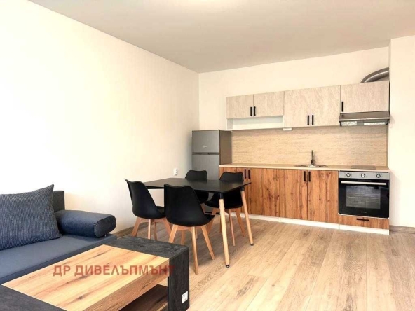 Дава се под наем Двустаен апартамент в София, Банишора - 52 кв.м за 561 € - Снимка #1