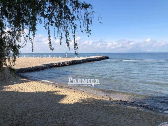 Двустаен апартамент в к.к. Елените - 73 кв.м за 864 €/кв.м - Снимка #1