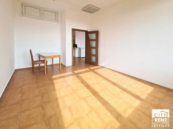 Дава се под наем Офис в Велико Търново, Център - 55 кв.м за 280 € - Снимка #1