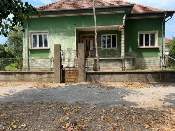 Къща в с. Гложене, Област Враца - 120 кв.м за 298 €/кв.м - Снимка #1