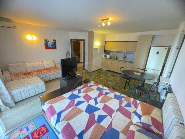 Двустаен апартамент в к.к. Слънчев бряг - 50 кв.м за 1540 €/кв.м - Снимка #1