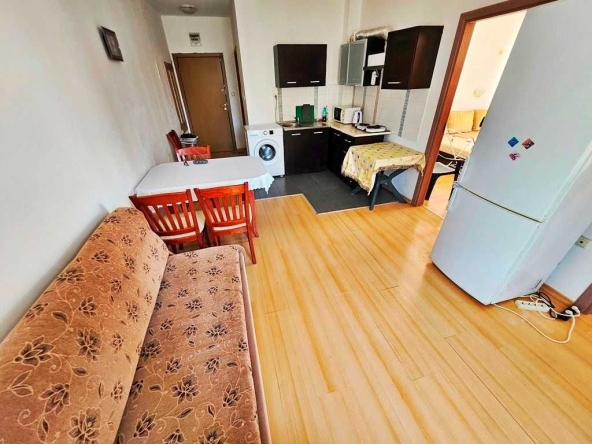 Тристаен апартамент в к.к. Слънчев бряг - 67 кв.м за 747 €/кв.м - Снимка #1