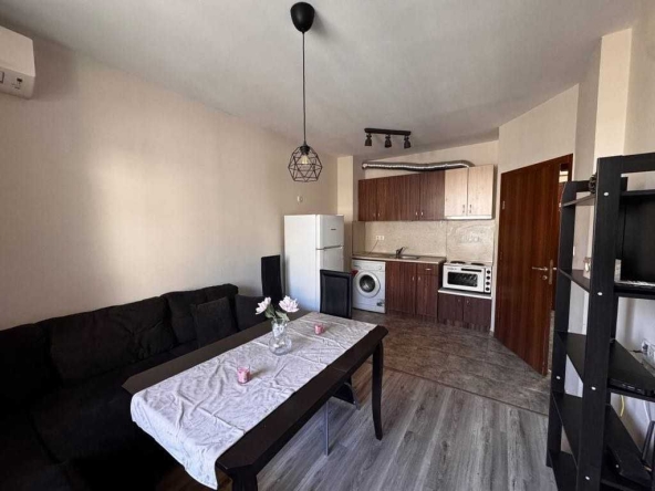 Дава се под наем Двустаен апартамент в Варна, Окръжна болница - 52 кв.м за 484.5 € - Снимка #1