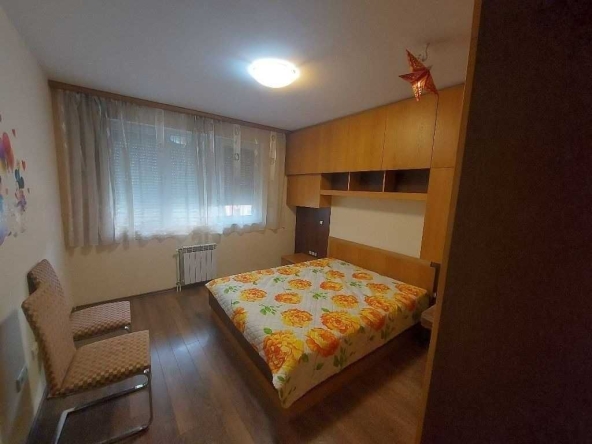 Дава се под наем Двустаен апартамент в София, Студентски град - 65 кв.м за 650 € - Снимка #1