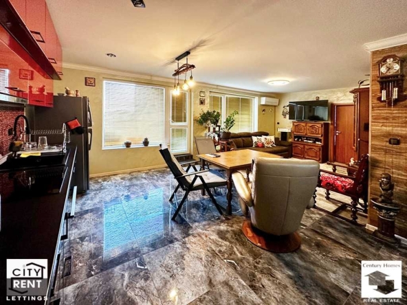 Дава се под наем Двустаен апартамент в Велико Търново, Колю Фичето - 100 кв.м за 440 € - Снимка #1