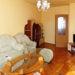 Дава се под наем Четиристаен апартамент в Велико Търново, Център - 110 кв.м за 440 € - Снимка #1