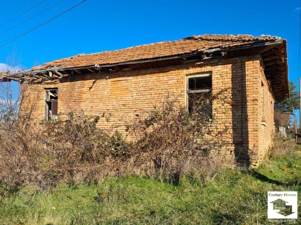 Къща в с. Владислав, Област Велико Търново - 80 кв.м за 57 €/кв.м - Снимка #1