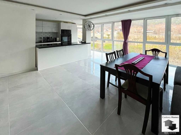 Етаж от къща в Велико Търново, Асенов - 106 кв.м за 2170 €/кв.м - Снимка #1