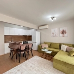 Дава се под наем Тристаен апартамент в Бургас, Възраждане - 80 кв.м за 612 € - Снимка #1