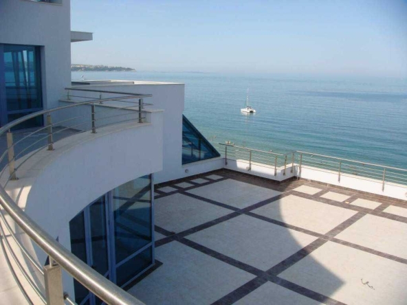 Двустаен апартамент в Обзор - 152 кв.м за 1020 €/кв.м - Снимка #1