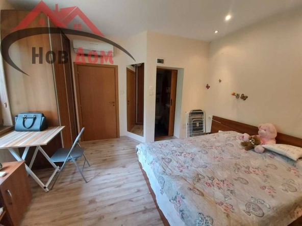 Дава се под наем Едностаен апартамент в Велико Търново, Център - 25 кв.м за 178.5 € - Снимка #1