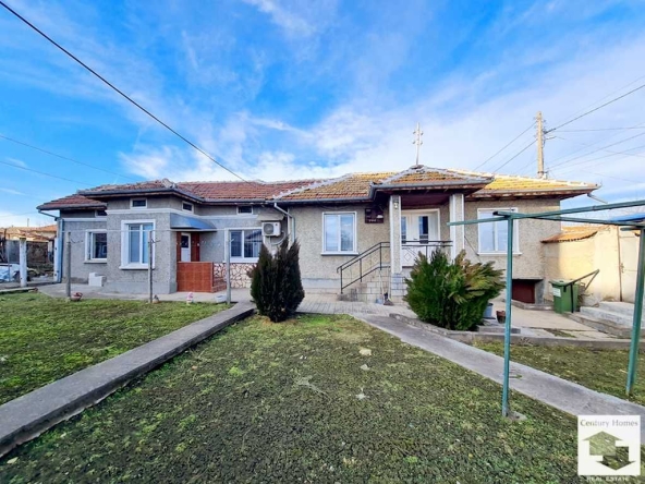 Къща в Полски Тръмбеш - 150 кв.м за 440 €/кв.м - Снимка #1