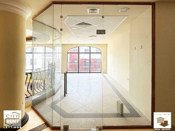 Дава се под наем Офис в Велико Търново, Център - 25 кв.м за 120 € - Снимка #1