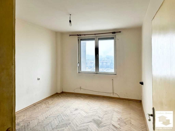 Тристаен апартамент в Велико Търново, Колю Фичето - 81 кв.м за 1359 €/кв.м - Снимка #1