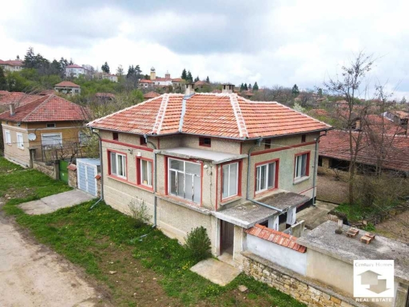 Къща в с. Добромирка, Област Габрово - 100 кв.м за 580 €/кв.м - Снимка #1